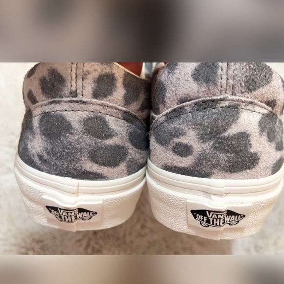 *** SOLD Vans sneakers shoes women 7.5 - Picture 5 of 6